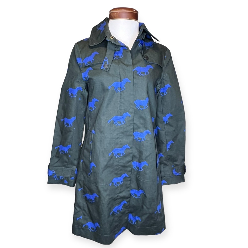 BODEN Mac Hooded dark Green& Blue Horse Print Raincoat Size 4